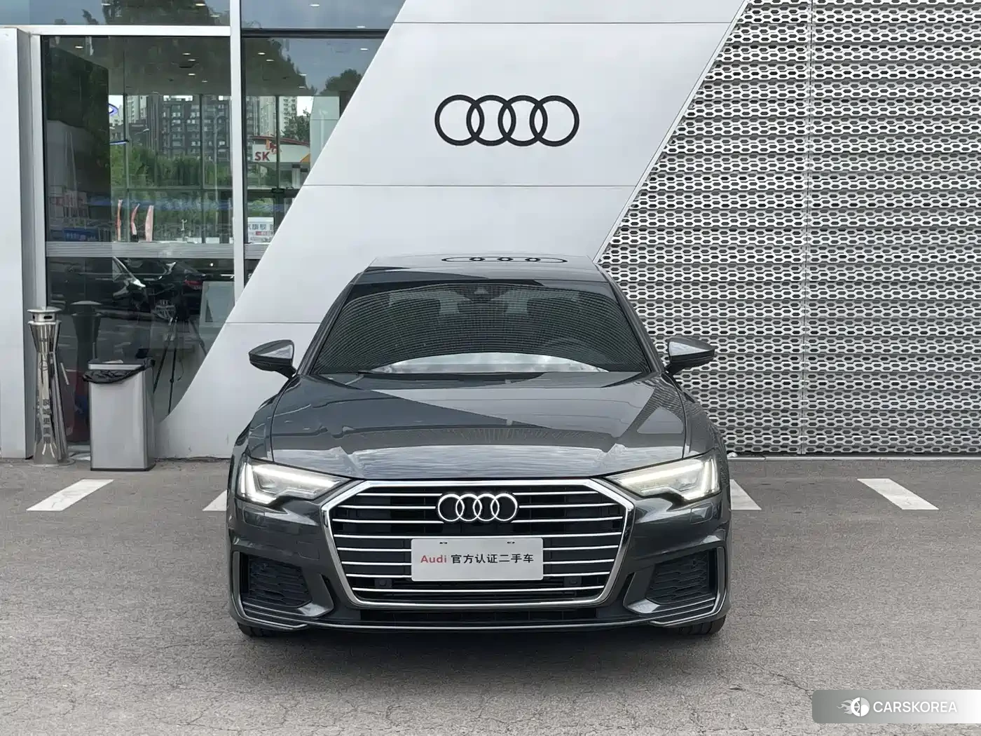 Audi A6L 2021 Silver/gray из Китая