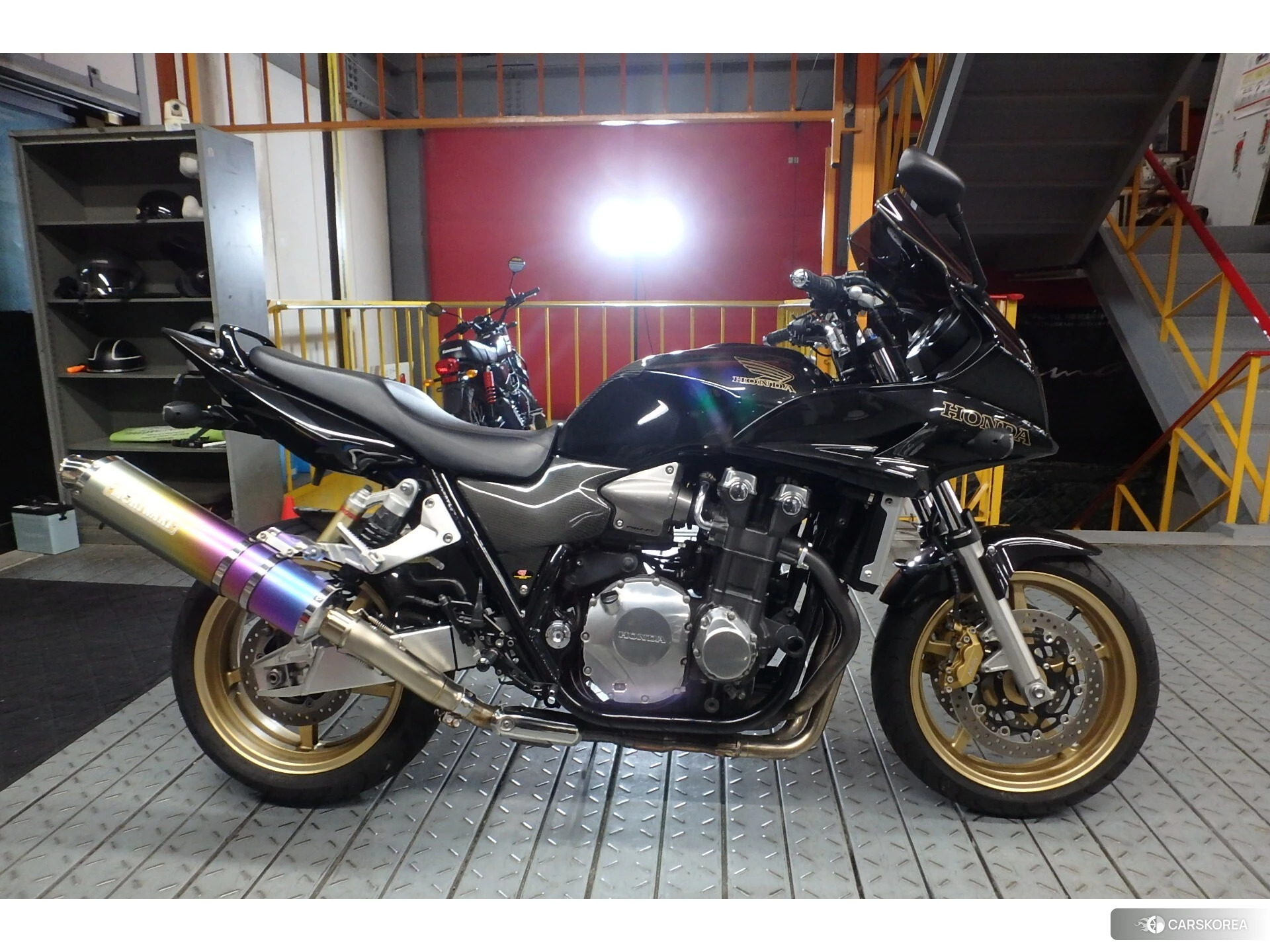 Проданный Honda CB1300SF BOLDOR 2010 из Японии, фото 2