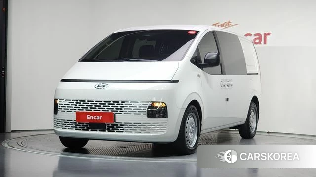 Hyundai Staria 2022 Белый из Кореи