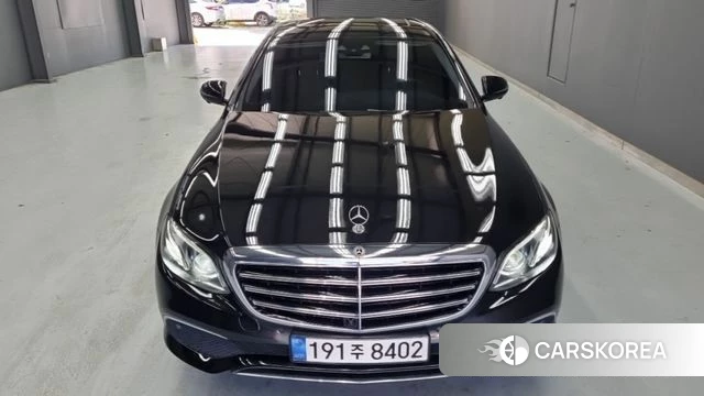 Mercedes-Benz E-Class W213 2018 Черный из Кореи