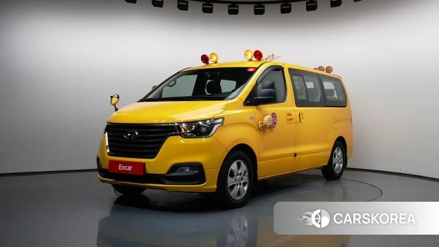 Hyundai The New Grand Starex 2018 Желтый из Кореи