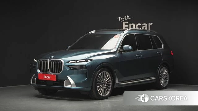 BMW X7 (G07) 2023 Небесно-голубой из Кореи