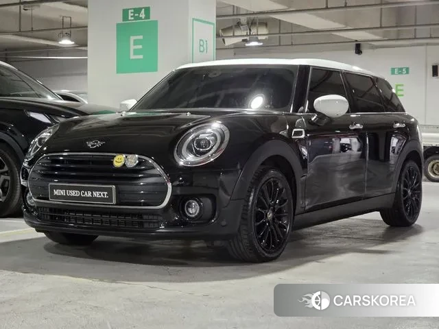Mini Cooper Clubman 2021 Черный из Кореи