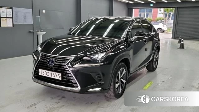 Lexus NX300h 2021 Черный из Кореи