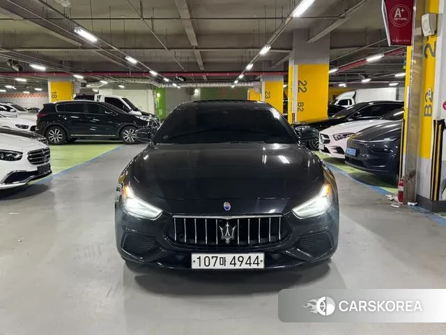 Maserati Ghibli 2020 Черный из Кореи