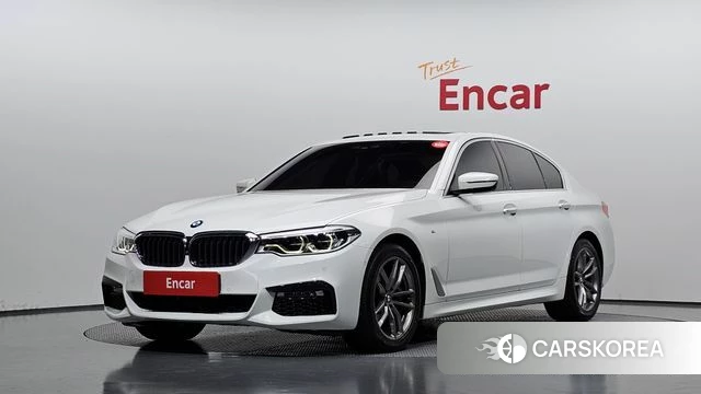 BMW 5 Series (G30) 2018 Белый из Кореи