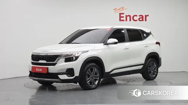 Kia Seltos 2022 Белый из Кореи