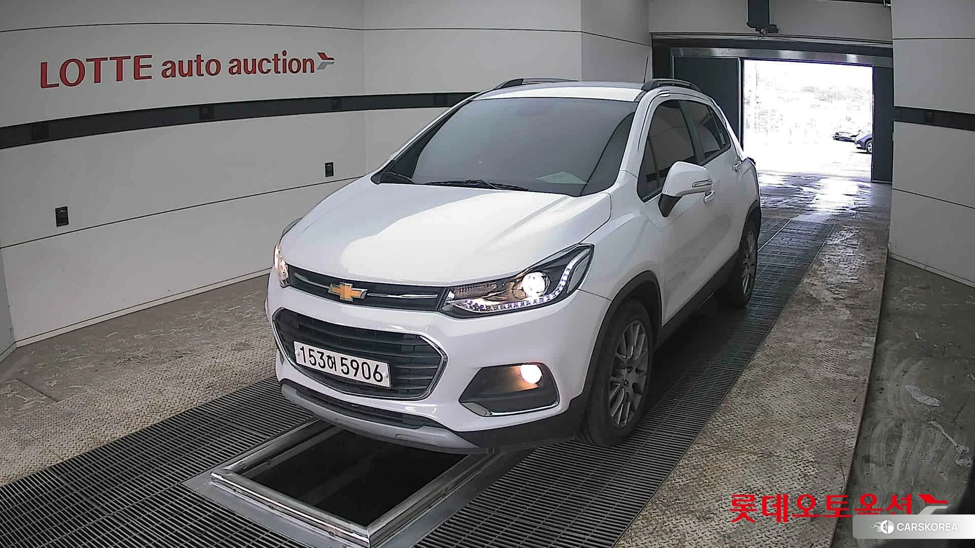 Korea G M Trax 1.4 2021 Snow White Pearl (optional) из Кореи