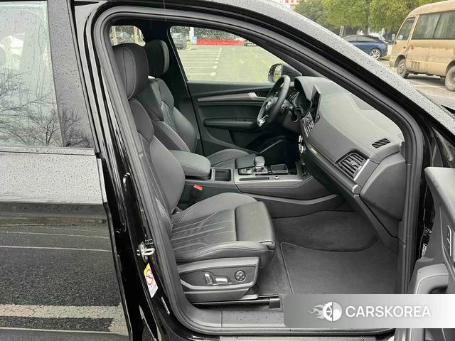 Audi Q5L 2024 Черный из Китая