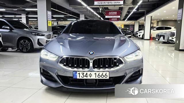 BMW 8 Series (G15) 2023 Серебристо-серый из Кореи