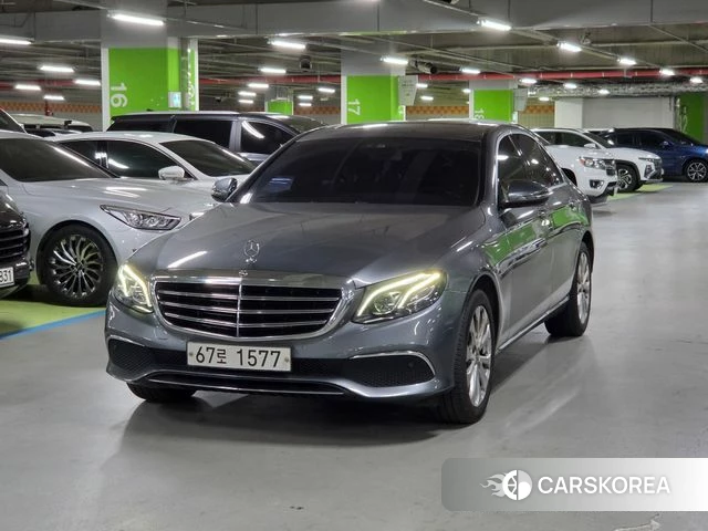 Mercedes-Benz E-Class W213 2019 Серый из Кореи