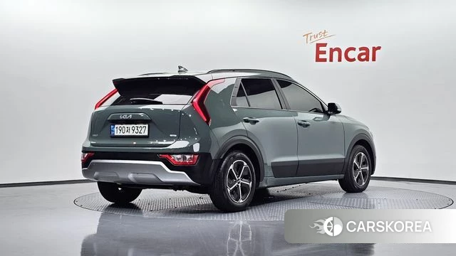 Kia Di Ol Nu Niro 2022 Синий нефрит из Кореи