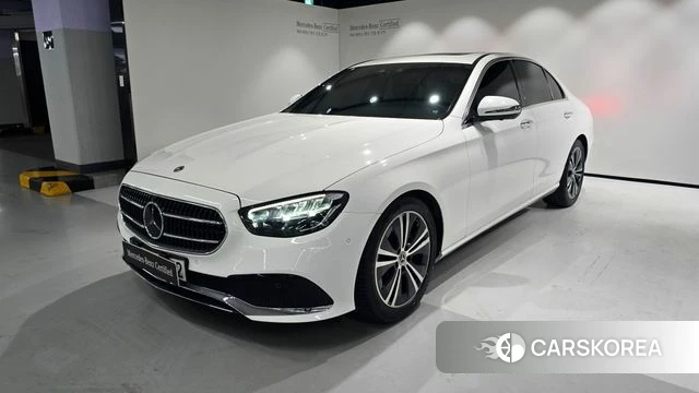 Mercedes-Benz E-Class W213 2022 Белый из Кореи