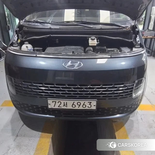 Hyundai Staria 2021 Серый из Кореи