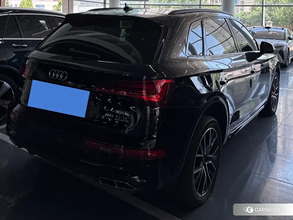 Audi Q5L 2026 Черный из Китая