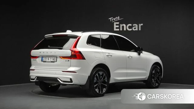 Volvo XC60 second Generation 2025 Белый из Кореи