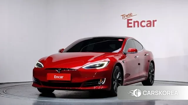 Tesla Model S 2019 Красный из Кореи