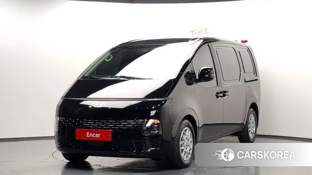 Hyundai Staria 2025 Черный из Кореи