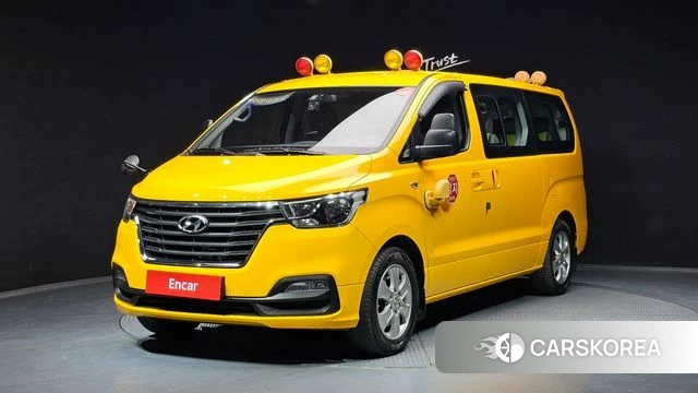 Hyundai The New Grand Starex 2018 Желтый из Кореи