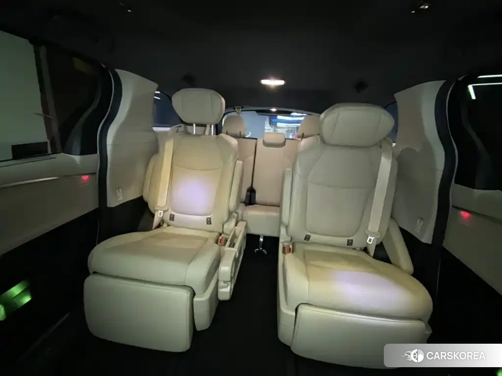 Toyota Sienna 2024 Белый из Китая