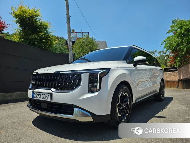 Kia The New Carnival 4th Generation 2026 Белый из Кореи