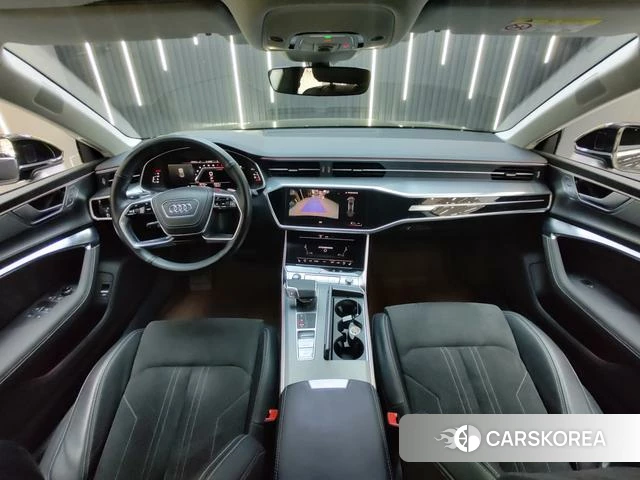 Audi A7L 2024 Черный из Китая