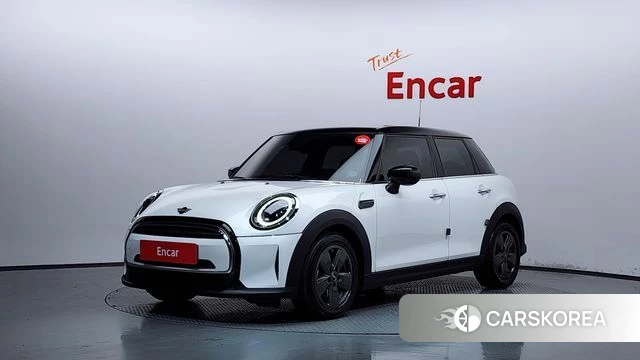 Mini Cooper 2023 Белый из Кореи
