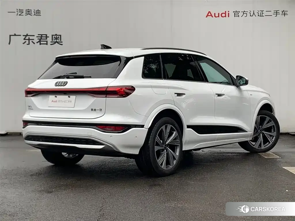 Audi Q6L 2026 Белый из Китая
