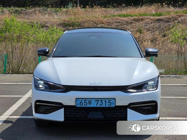 Kia EV6 2022 Белый из Кореи