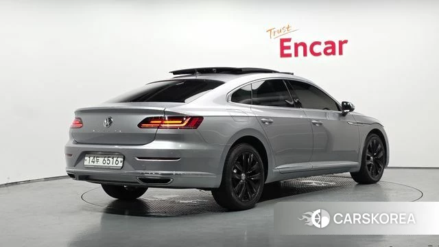 Volkswagen Arteon 2019 Серебряный из Кореи