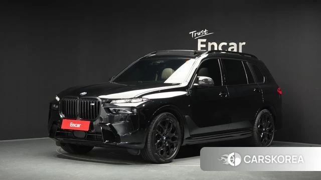 BMW X7 (G07) 2025 Черный из Кореи