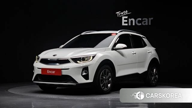 Kia Stonic 2019 Белый из Кореи
