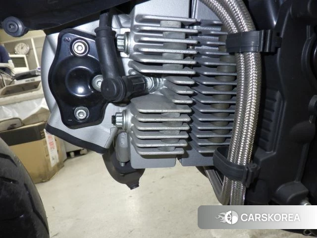 Engine photo