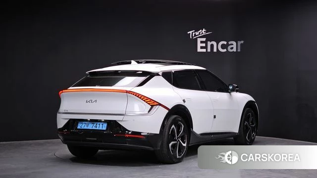 Kia EV6 2024 Белый из Кореи
