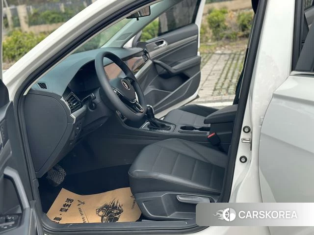 Volkswagen Lavida 2021 Белый из Китая