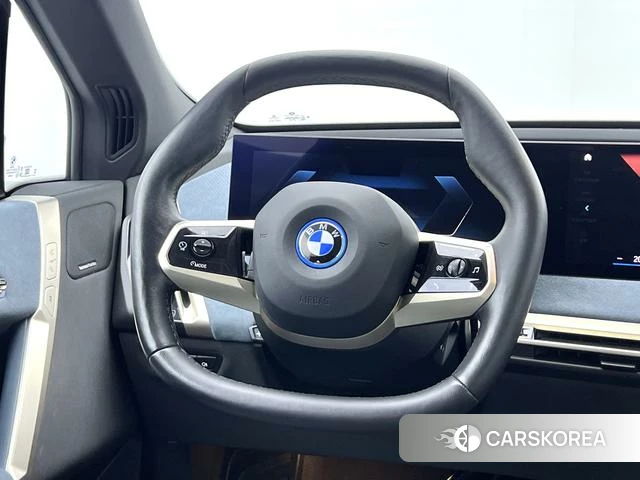 BMW iX 2022 Темно-серый из Китая