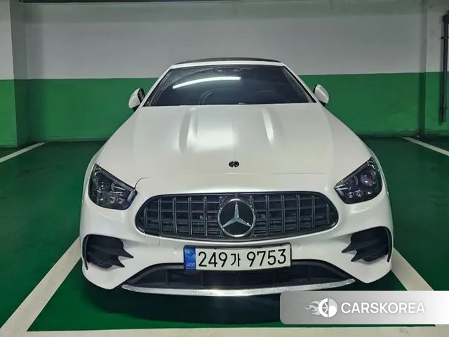 Mercedes-Benz E-Class W213 2021 Белый из Кореи