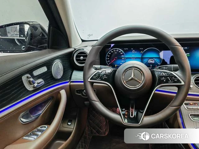 Mercedes-Benz E-class 2023 Черный из Китая