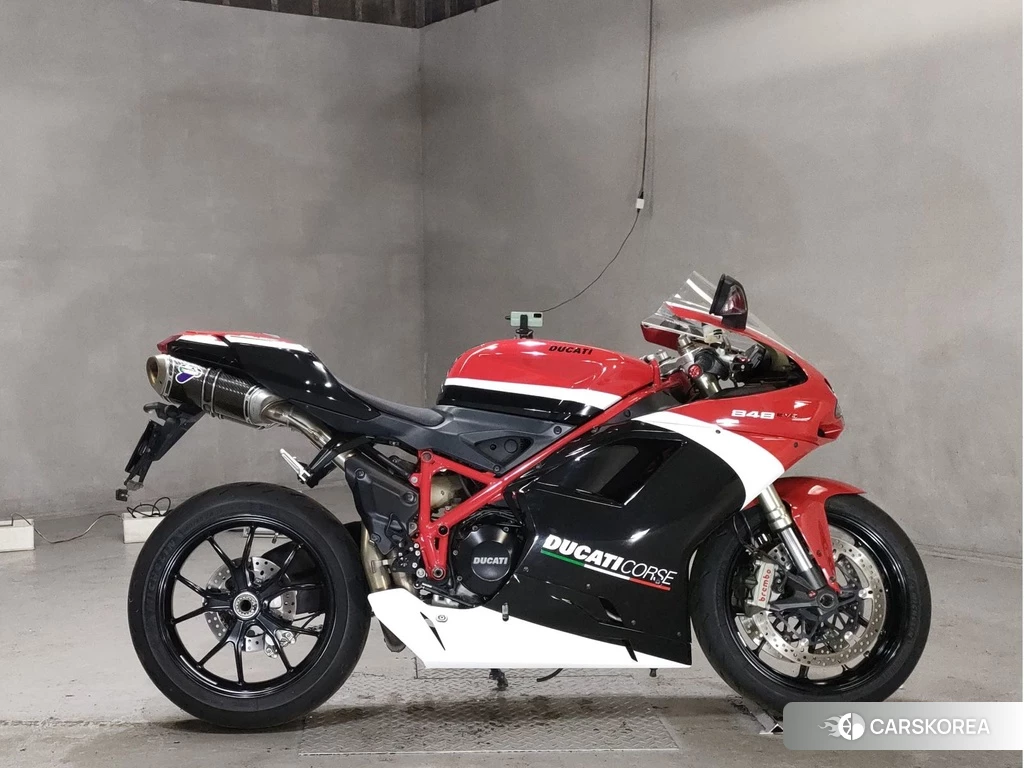 Проданный Ducati 848 EVO 2012 из Японии, фото 2