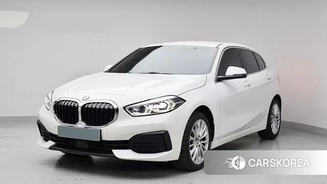 BMW 1 Series (F40) 2020 Белый из Кореи