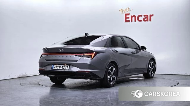 Hyundai Avante Hybrid (CN7) 2021 Серебристо-серый из Кореи