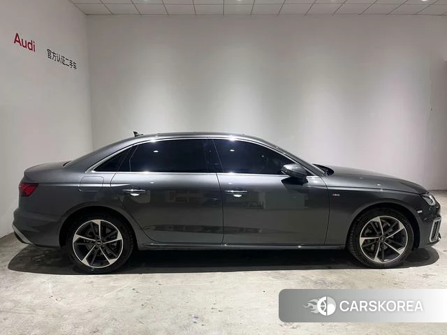 Audi A4L 2024 Темно-серый из Китая