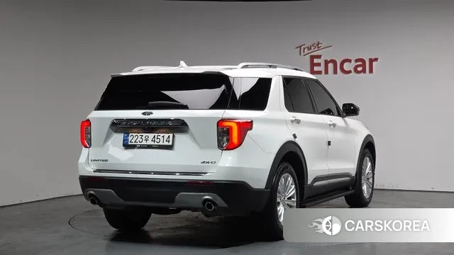 Ford Explorer 6th Generation 2023 Белый из Кореи