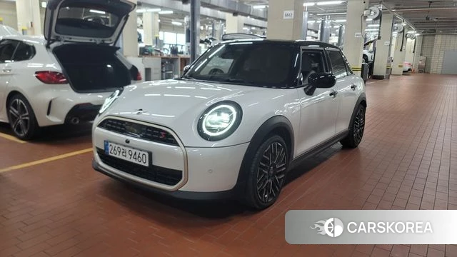 Mini Cooper S 4th Generation 2025 Белый из Кореи