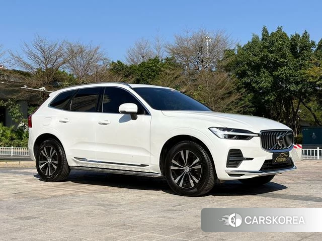 Volvo XC60 2023 Белый из Китая