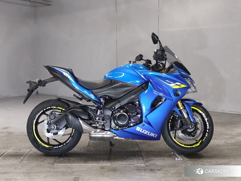 Проданный Suzuki GSX-S1000F 2015 из Японии