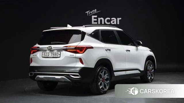 Kia Seltos 2019 Белый из Кореи