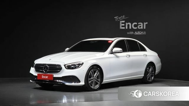 Mercedes-Benz E-Class W213 2023 Белый из Кореи