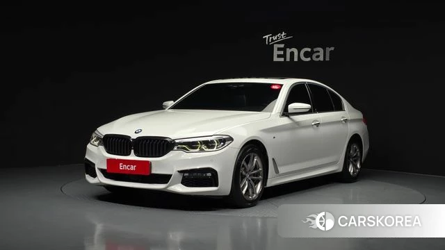 BMW 5 Series (G30) 2018 Белый из Кореи