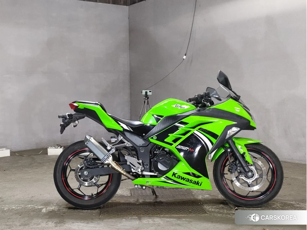 Проданный Kawasaki NINJA 250 2014 из Японии, фото 2